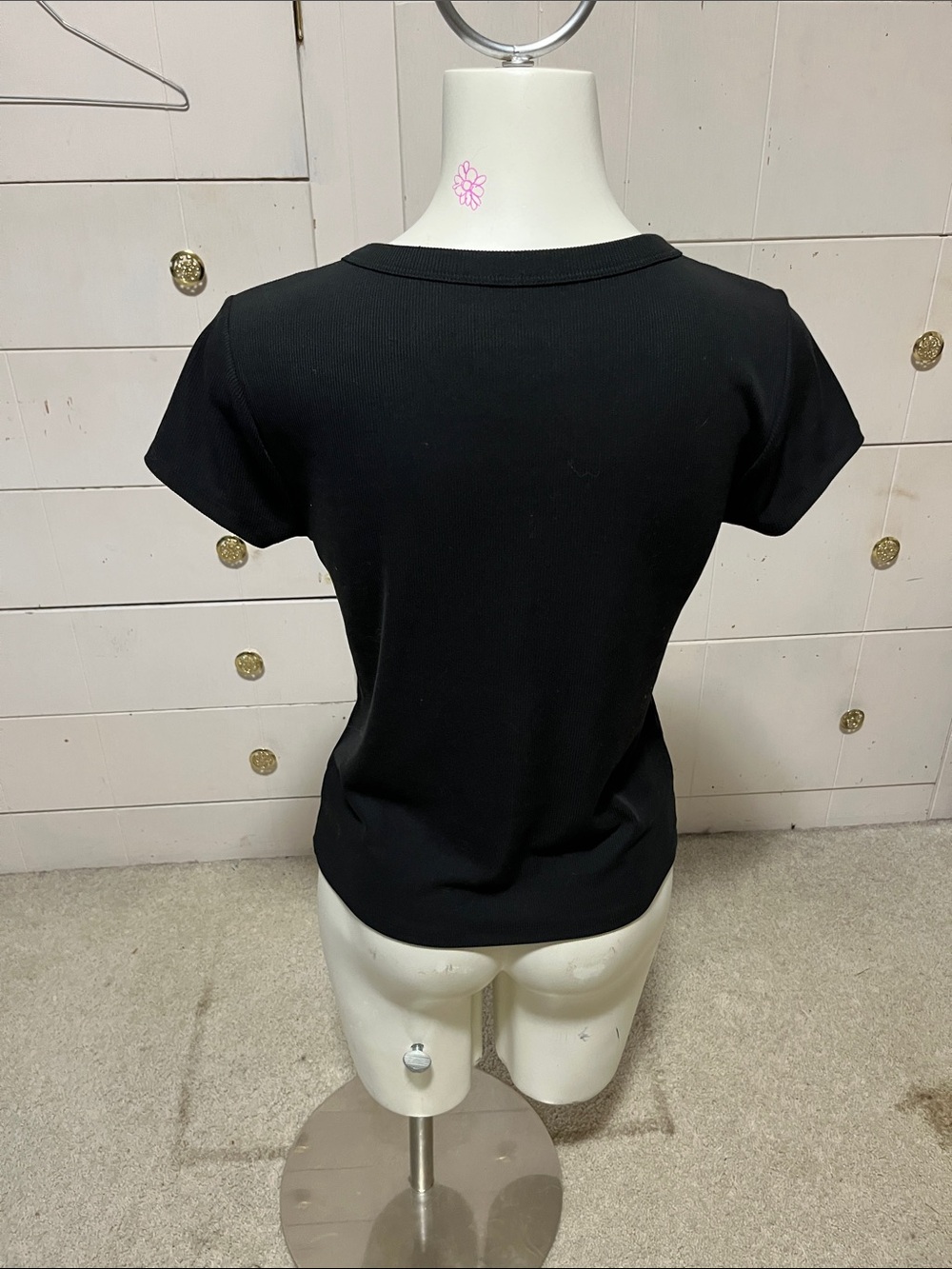 Aeropostale Black Short-Sleeve Henley Tee - Picture 7 of 8